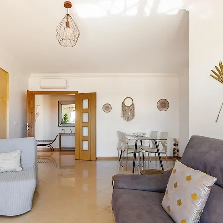 Διαμέρισμα Sea View Apartment, Ac, Wifi, Pool Αλμπουφέιρα