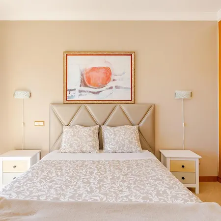 Sea View Apartment, Ac, Wifi, Pool